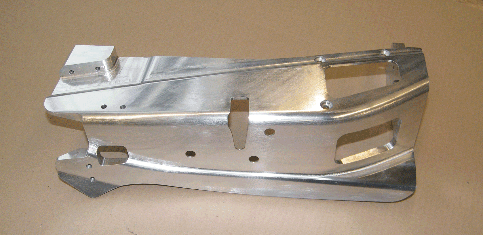 fraesbearbeitung-bauteil-Alu